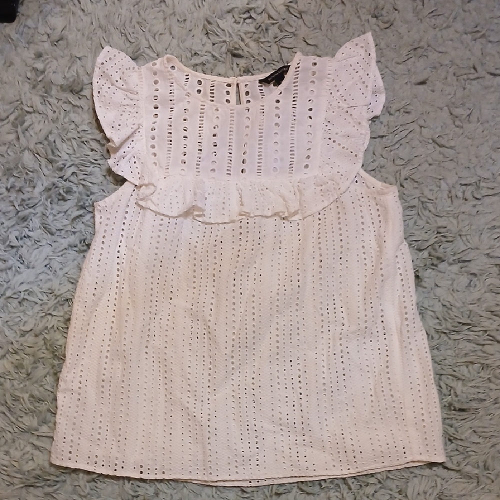 Banana Republic White Eyelet Ruffle Sleeve Blouse